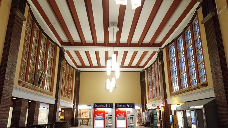 Bahnhofshalle