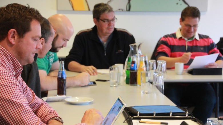 Flensburger CDU-Ratsfraktion bei der Arbeit Flensburger CDU-Ratsfraktion bei der Arbeit