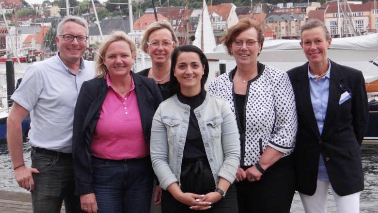 Frauen Unions-Vorsitzende Azdriana Mehmeti mit Vertretern von CDU und FU aus Stadt und Land