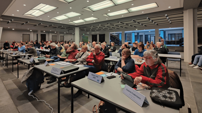 Volles Haus bei der Debatte um die Hauptfeuerwache